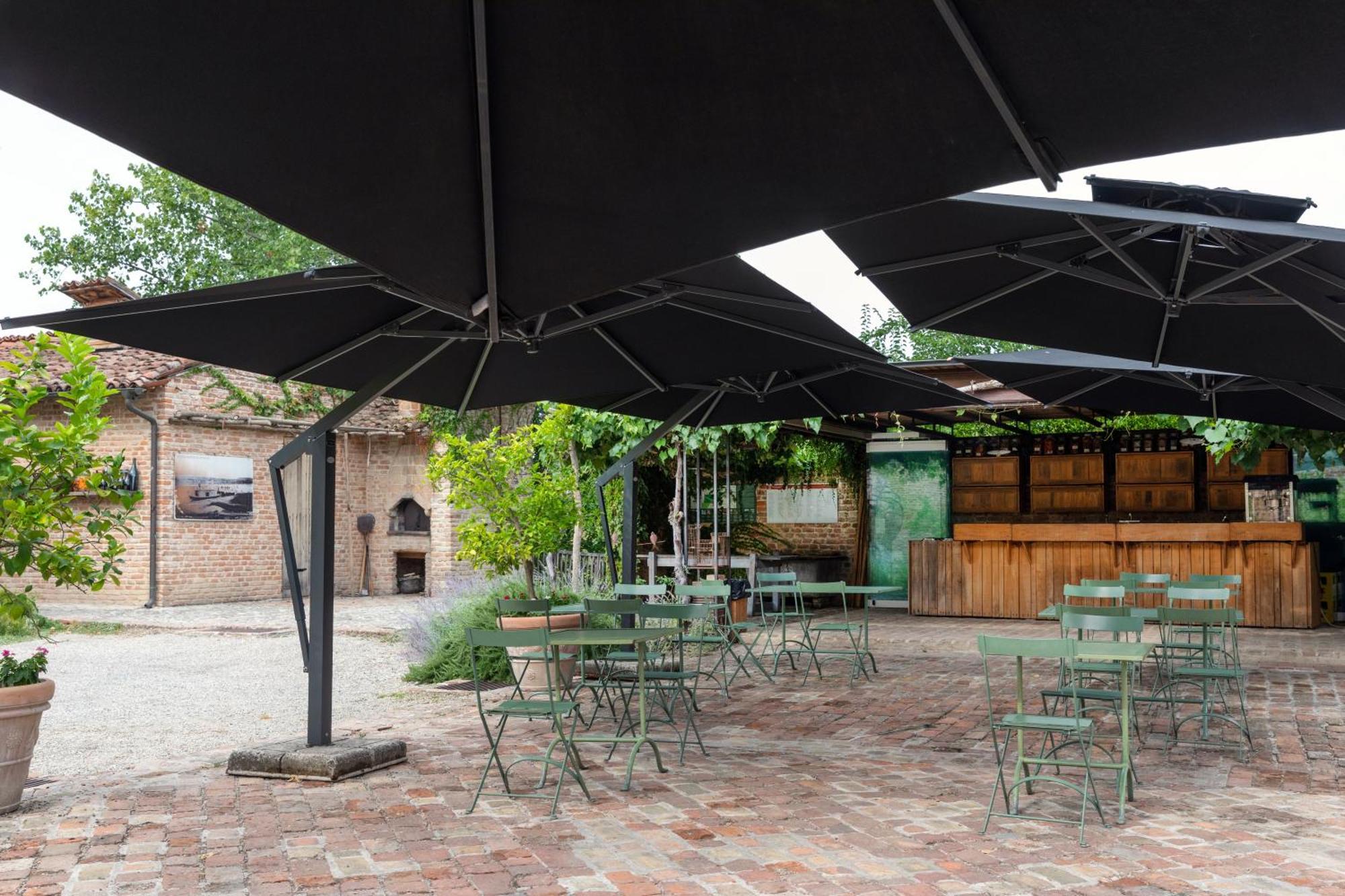 Antica Corte Pallavicina Relais Polesine Parmense Exterior photo