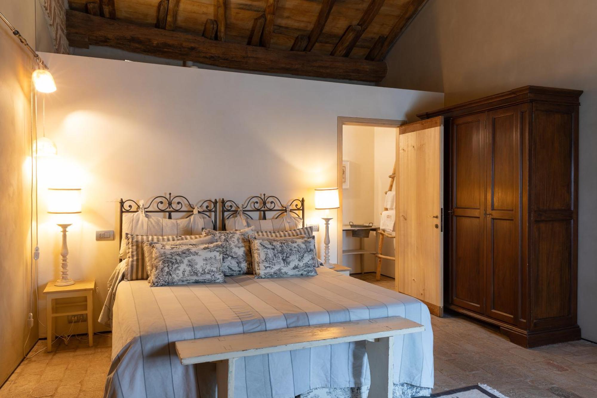 Antica Corte Pallavicina Relais Polesine Parmense Exterior photo