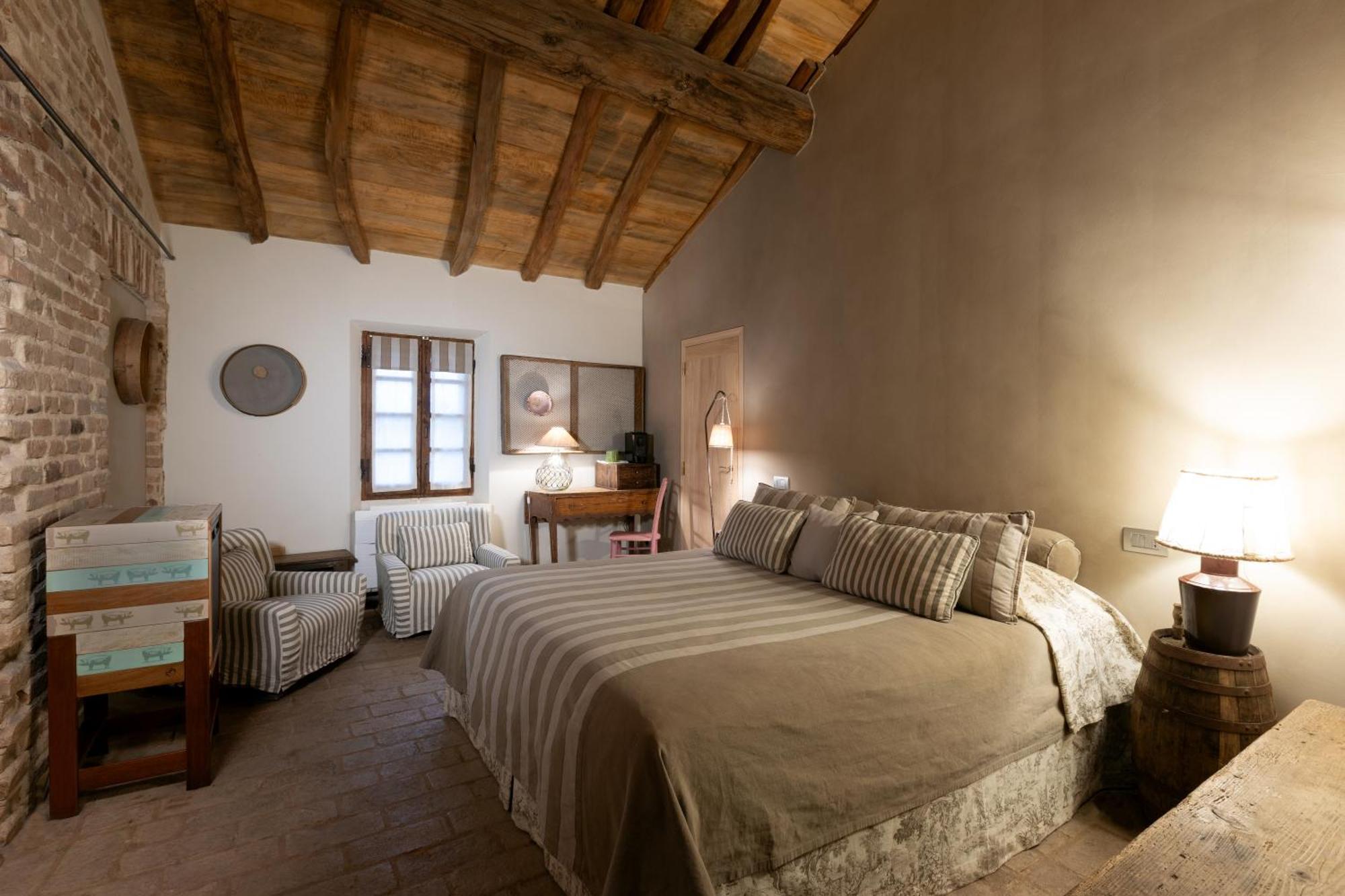 Antica Corte Pallavicina Relais Polesine Parmense Exterior photo